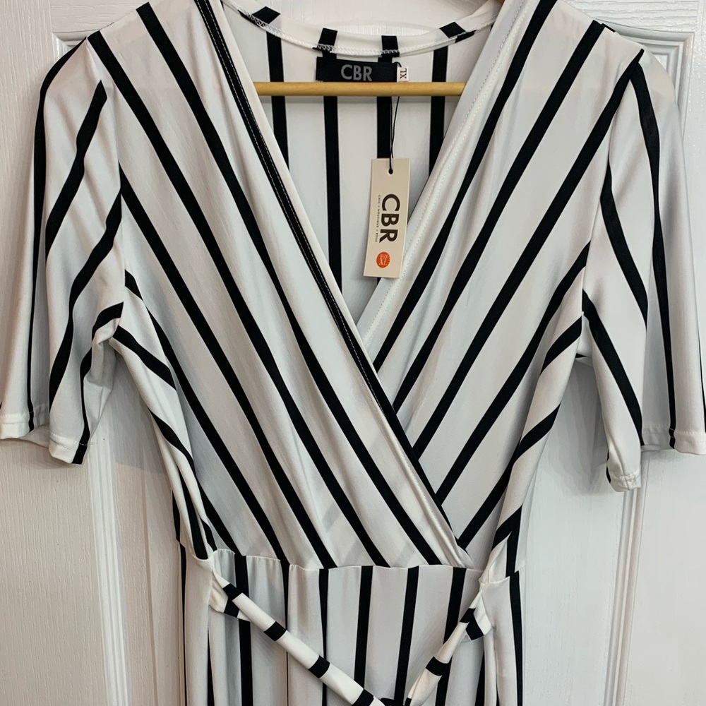 CBR Striped Plunging V-Neck Jumpsuit w/belt!